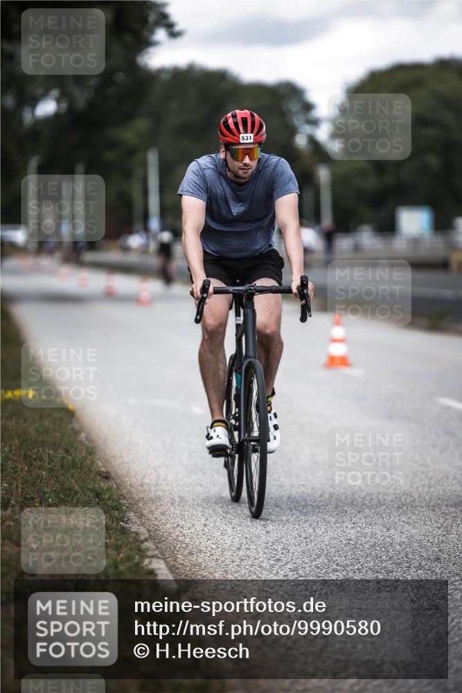 16.08.2026 - KN Förde Triathlon 2026 H.Heesch http://msf.ph/oto/9990580 16.08.2026 13:27:08 Radfahren  meine-sportfotos.de