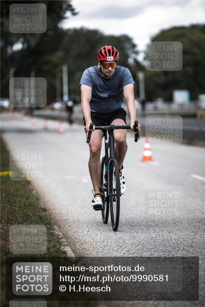 16.08.2026 - KN Förde Triathlon 2026 H.Heesch http://msf.ph/oto/9990581 16.08.2026 13:27:09 Radfahren  meine-sportfotos.de