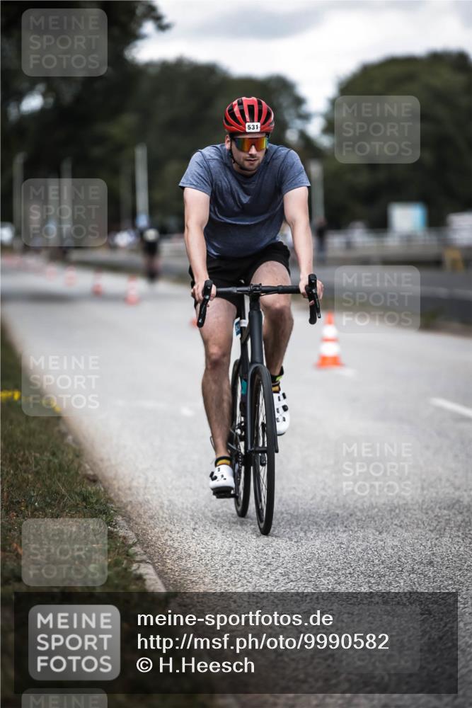 16.08.2026 - KN Förde Triathlon 2026 H.Heesch http://msf.ph/oto/9990582 16.08.2026 13:27:09 Radfahren  meine-sportfotos.de