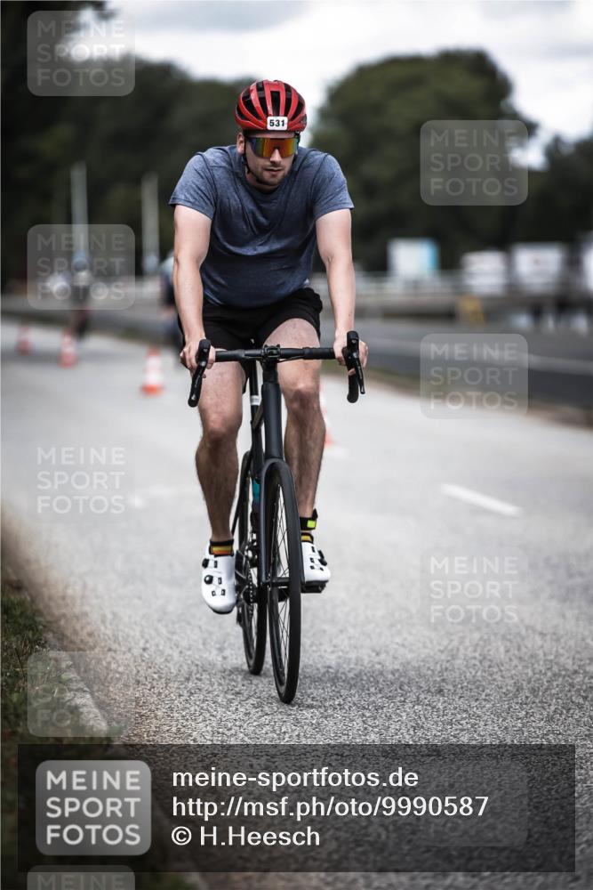 16.08.2026 - KN Förde Triathlon 2026 H.Heesch http://msf.ph/oto/9990587 16.08.2026 13:27:09 Radfahren  meine-sportfotos.de