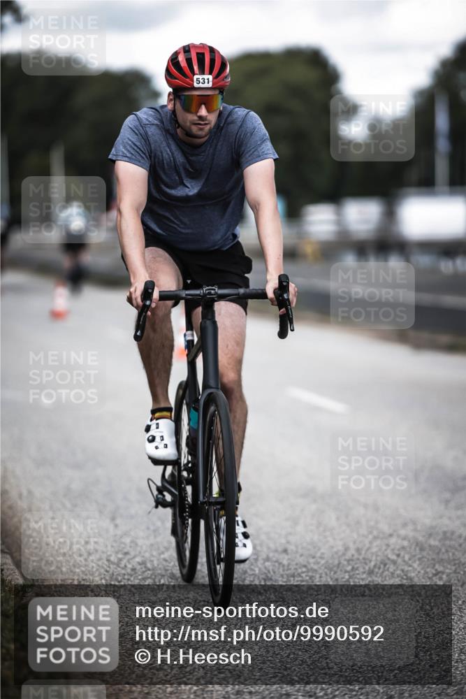 16.08.2026 - KN Förde Triathlon 2026 H.Heesch http://msf.ph/oto/9990592 16.08.2026 13:27:09 Radfahren  meine-sportfotos.de