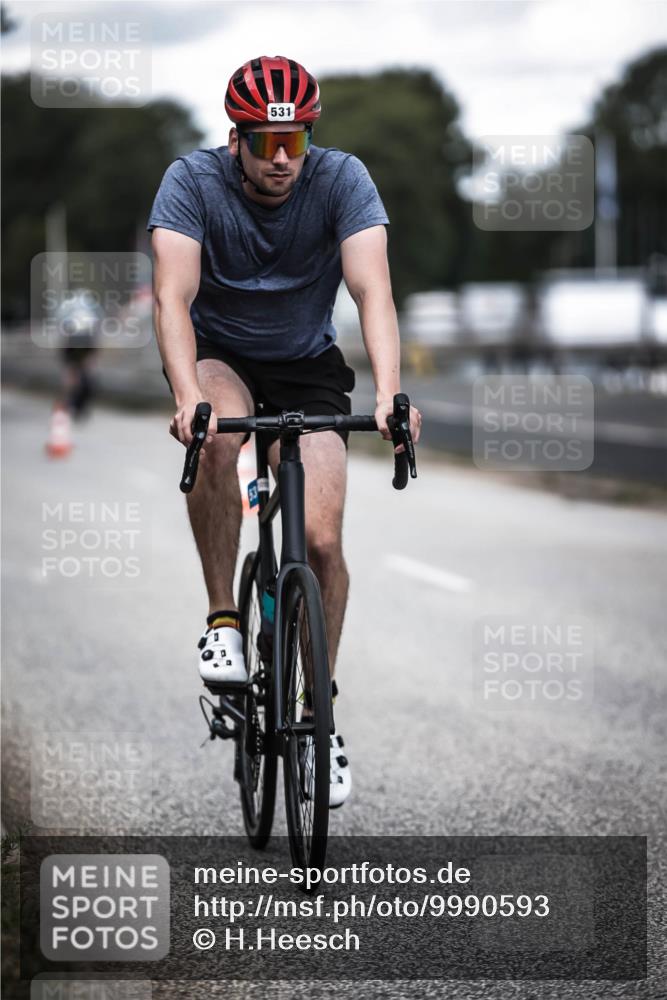 16.08.2026 - KN Förde Triathlon 2026 H.Heesch http://msf.ph/oto/9990593 16.08.2026 13:27:09 Radfahren  meine-sportfotos.de