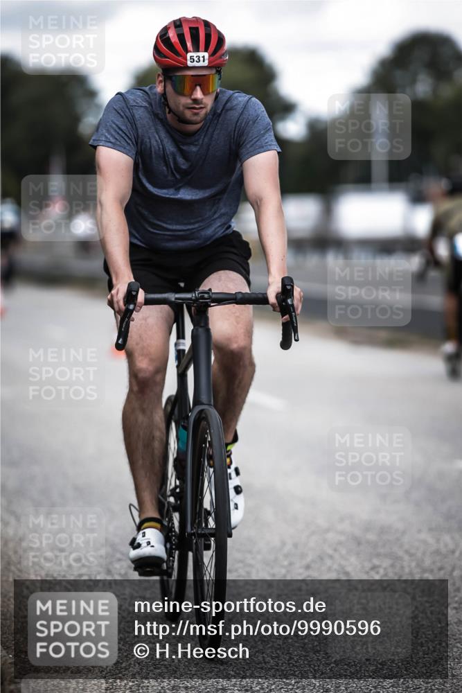 16.08.2026 - KN Förde Triathlon 2026 H.Heesch http://msf.ph/oto/9990596 16.08.2026 13:27:09 Radfahren  meine-sportfotos.de