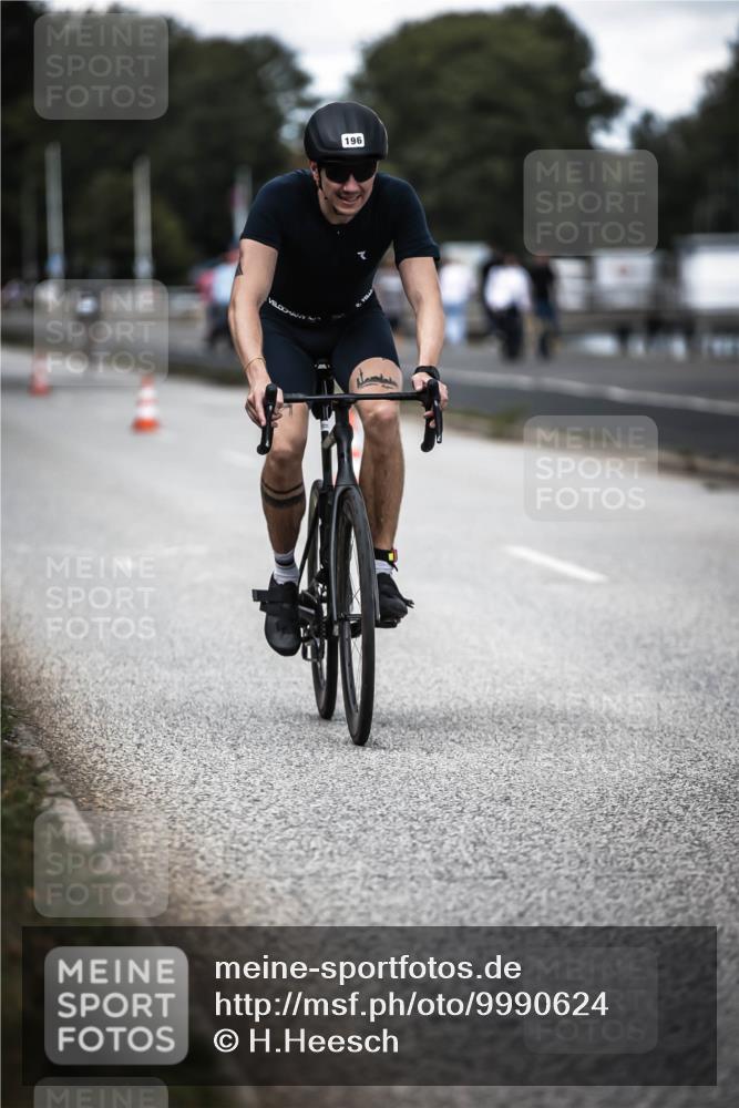 16.08.2026 - KN Förde Triathlon 2026 H.Heesch http://msf.ph/oto/9990624 16.08.2026 13:27:49 Radfahren 610 meine-sportfotos.de