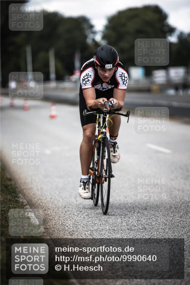 16.08.2026 - KN Förde Triathlon 2026 H.Heesch http://msf.ph/oto/9990640 16.08.2026 13:28:16 Radfahren 723 meine-sportfotos.de