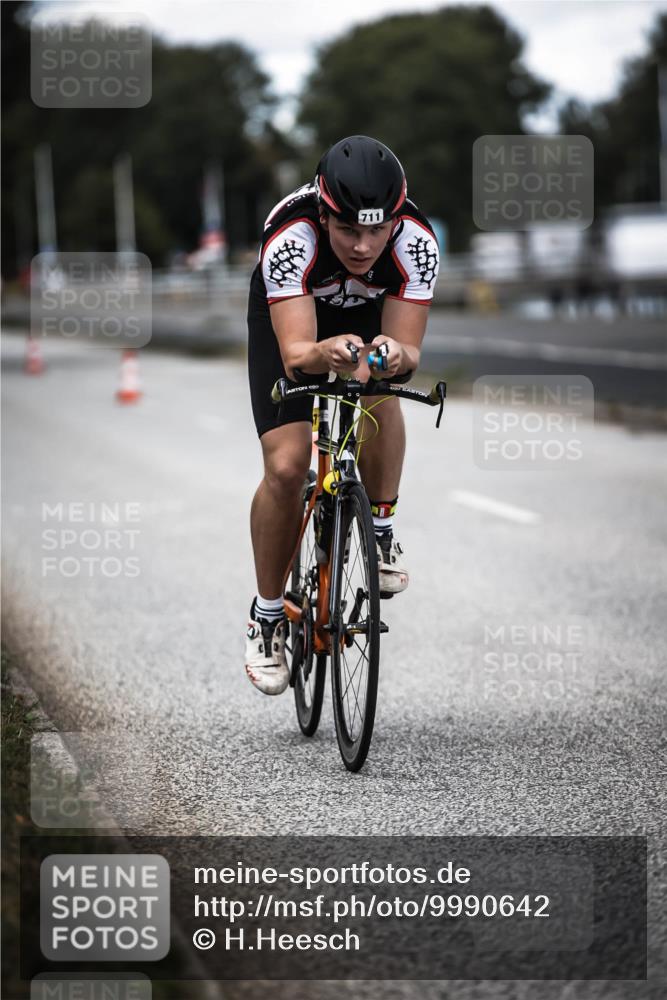 16.08.2026 - KN Förde Triathlon 2026 H.Heesch http://msf.ph/oto/9990642 16.08.2026 13:28:16 Radfahren 723 meine-sportfotos.de