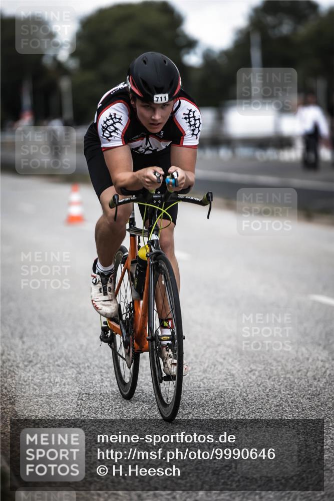 16.08.2026 - KN Förde Triathlon 2026 H.Heesch http://msf.ph/oto/9990646 16.08.2026 13:28:16 Radfahren 723 meine-sportfotos.de