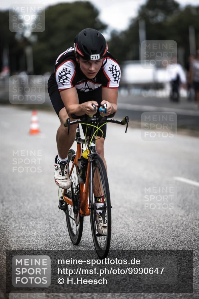 16.08.2026 - KN Förde Triathlon 2026 H.Heesch http://msf.ph/oto/9990647 16.08.2026 13:28:16 Radfahren 723 meine-sportfotos.de