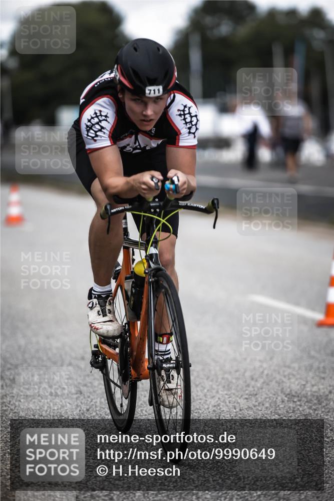 16.08.2026 - KN Förde Triathlon 2026 H.Heesch http://msf.ph/oto/9990649 16.08.2026 13:28:16 Radfahren 723 meine-sportfotos.de
