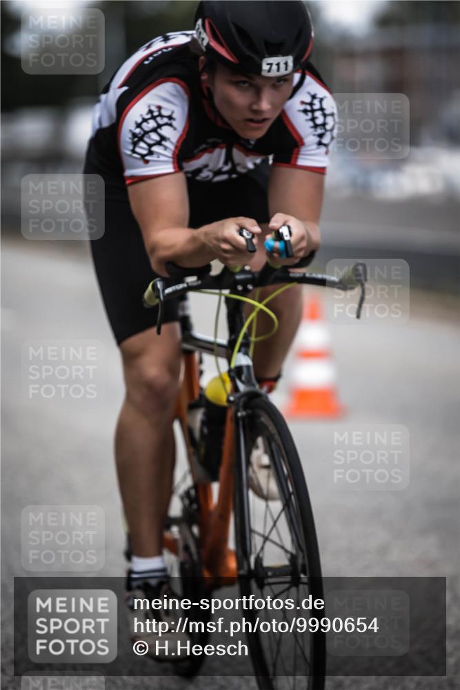 16.08.2026 - KN Förde Triathlon 2026 H.Heesch http://msf.ph/oto/9990654 16.08.2026 13:28:16 Radfahren 723 meine-sportfotos.de