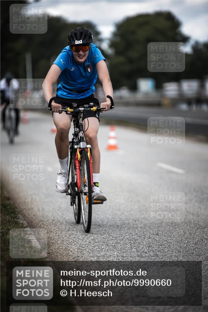 16.08.2026 - KN Förde Triathlon 2026 H.Heesch http://msf.ph/oto/9990660 16.08.2026 13:28:25 Radfahren 609, 709, 717, 734 meine-sportfotos.de
