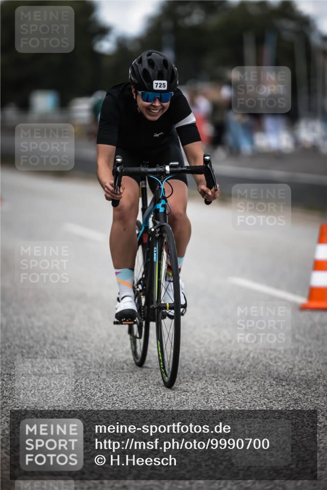 16.08.2026 - KN Förde Triathlon 2026 H.Heesch http://msf.ph/oto/9990700 16.08.2026 13:28:59 Radfahren  meine-sportfotos.de