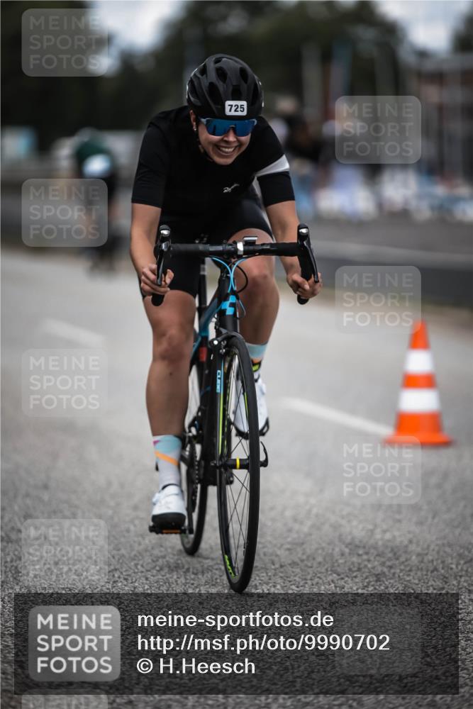 16.08.2026 - KN Förde Triathlon 2026 H.Heesch http://msf.ph/oto/9990702 16.08.2026 13:29:00 Radfahren  meine-sportfotos.de