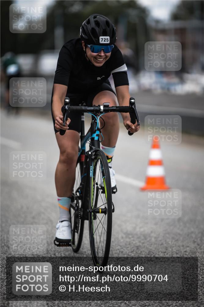 16.08.2026 - KN Förde Triathlon 2026 H.Heesch http://msf.ph/oto/9990704 16.08.2026 13:29:00 Radfahren  meine-sportfotos.de