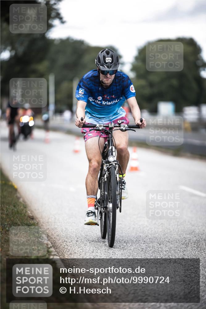 16.08.2026 - KN Förde Triathlon 2026 H.Heesch http://msf.ph/oto/9990724 16.08.2026 13:29:10 Radfahren 722 meine-sportfotos.de