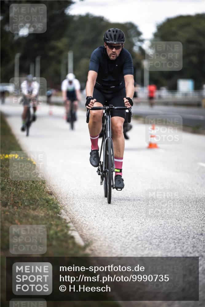 16.08.2026 - KN Förde Triathlon 2026 H.Heesch http://msf.ph/oto/9990735 16.08.2026 13:29:14 Radfahren 562, 722 meine-sportfotos.de