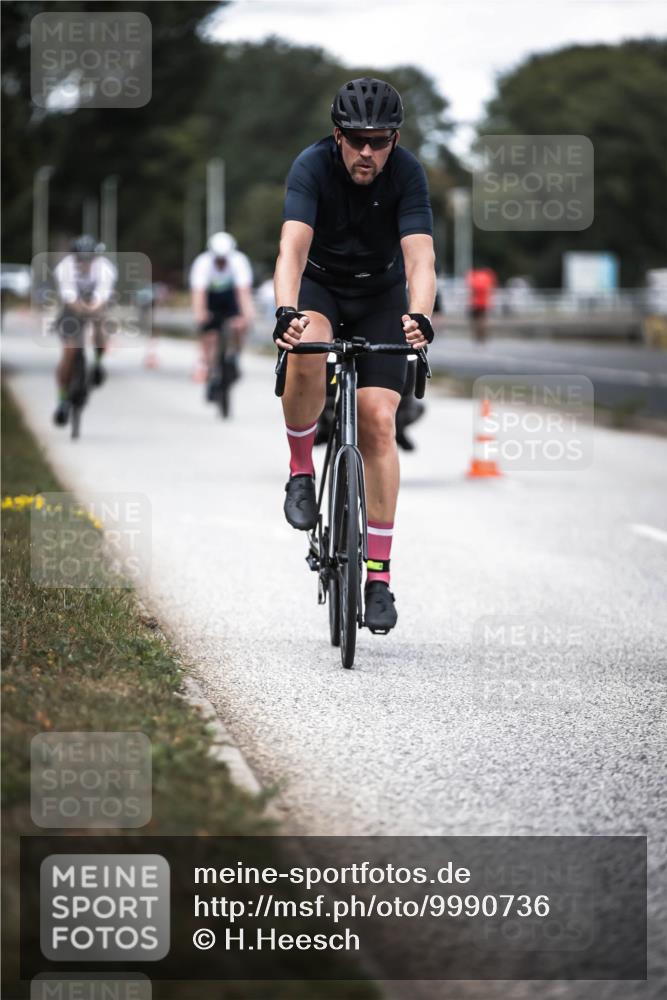 16.08.2026 - KN Förde Triathlon 2026 H.Heesch http://msf.ph/oto/9990736 16.08.2026 13:29:14 Radfahren 562, 722 meine-sportfotos.de