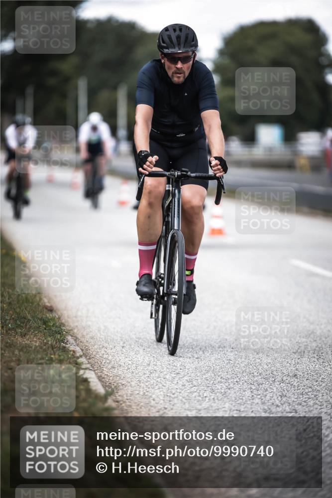 16.08.2026 - KN Förde Triathlon 2026 H.Heesch http://msf.ph/oto/9990740 16.08.2026 13:29:14 Radfahren 562, 722 meine-sportfotos.de