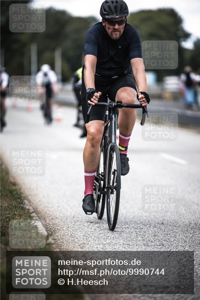16.08.2026 - KN Förde Triathlon 2026 H.Heesch http://msf.ph/oto/9990744 16.08.2026 13:29:14 Radfahren 562, 722 meine-sportfotos.de