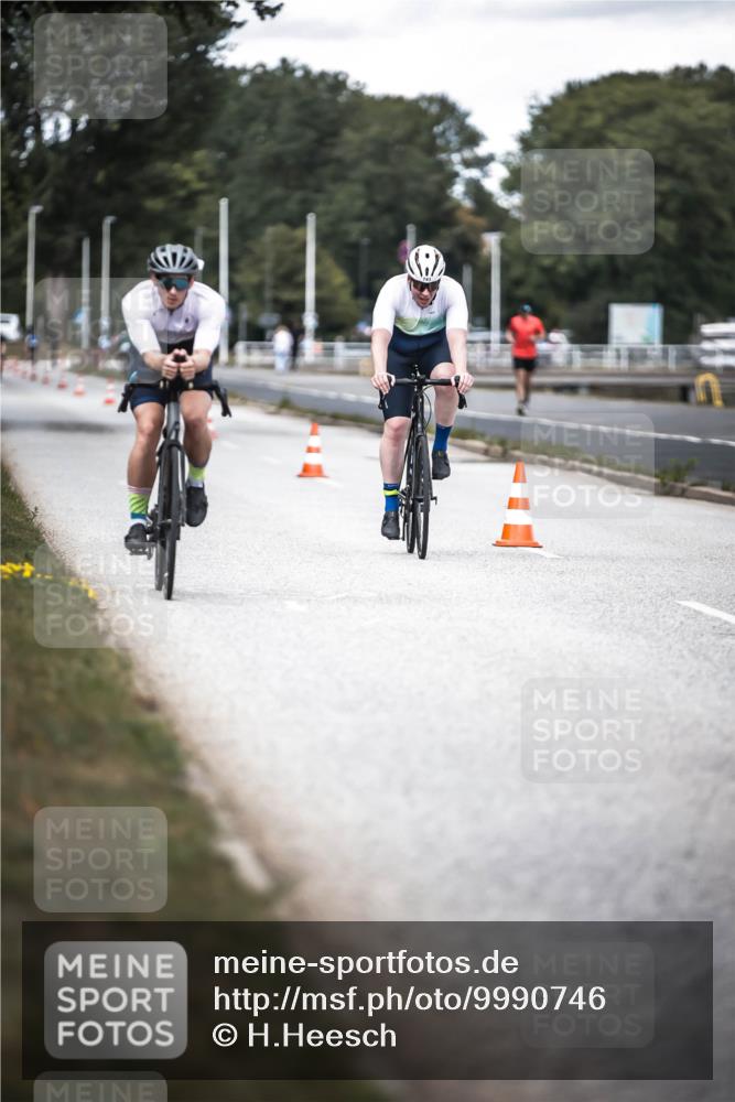 16.08.2026 - KN Förde Triathlon 2026 H.Heesch http://msf.ph/oto/9990746 16.08.2026 13:29:16 Radfahren 562, 722 meine-sportfotos.de
