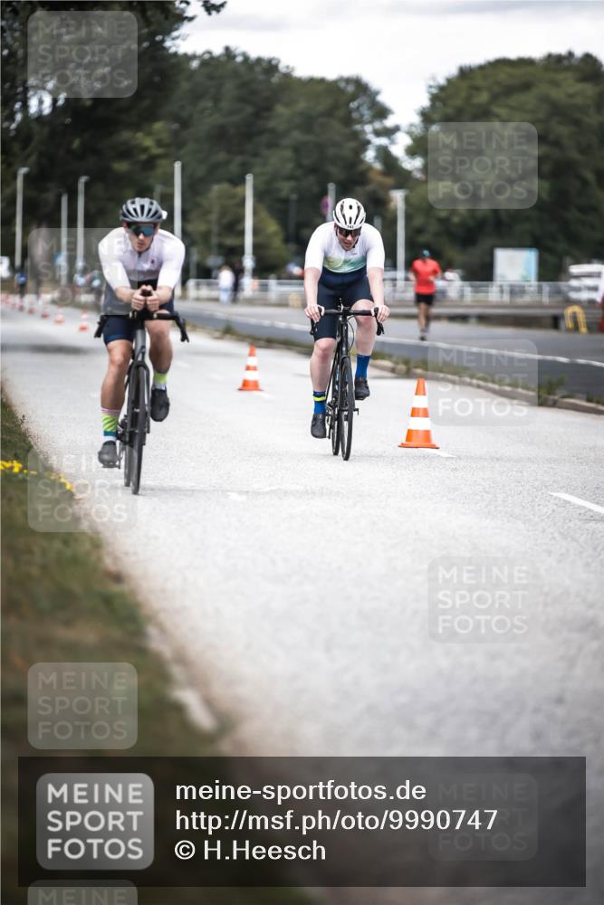 16.08.2026 - KN Förde Triathlon 2026 H.Heesch http://msf.ph/oto/9990747 16.08.2026 13:29:16 Radfahren 562, 722 meine-sportfotos.de