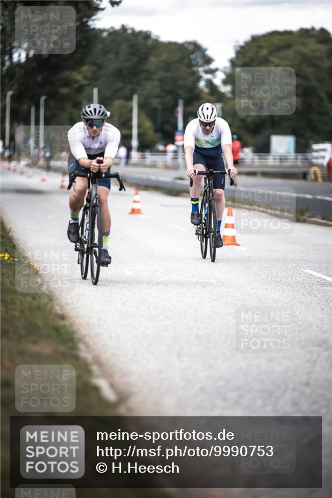 16.08.2026 - KN Förde Triathlon 2026 H.Heesch http://msf.ph/oto/9990753 16.08.2026 13:29:16 Radfahren 562, 722 meine-sportfotos.de
