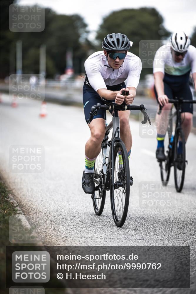 16.08.2026 - KN Förde Triathlon 2026 H.Heesch http://msf.ph/oto/9990762 16.08.2026 13:29:17 Radfahren 562 meine-sportfotos.de