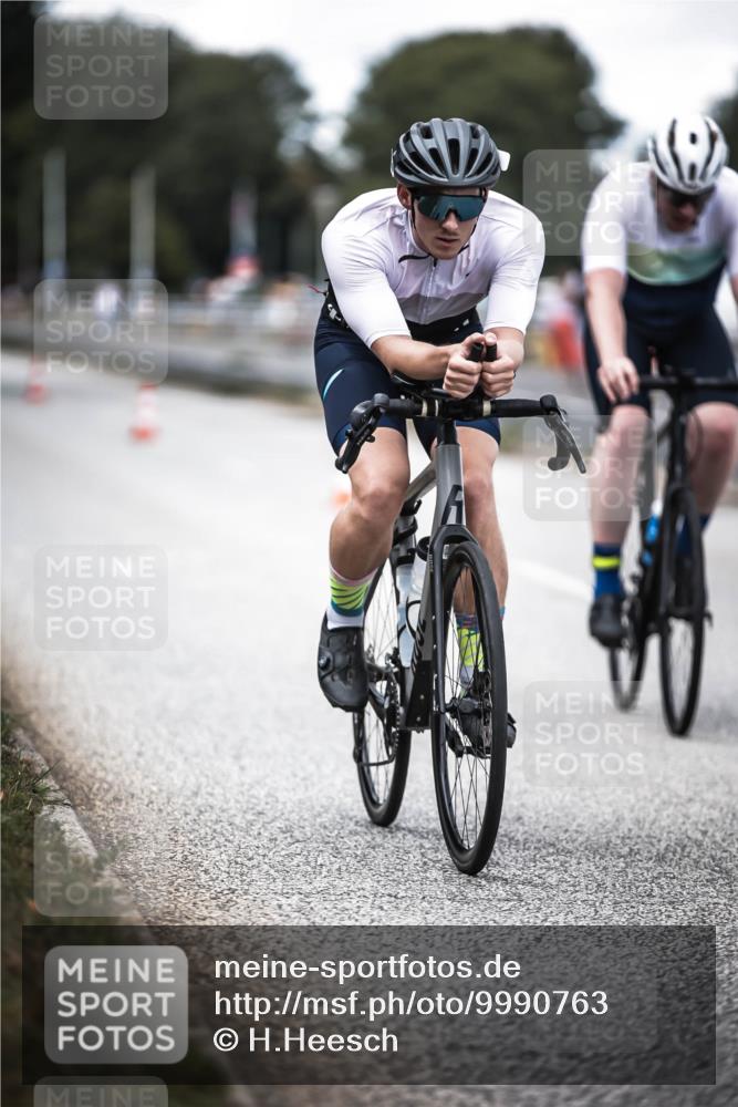 16.08.2026 - KN Förde Triathlon 2026 H.Heesch http://msf.ph/oto/9990763 16.08.2026 13:29:17 Radfahren 562 meine-sportfotos.de