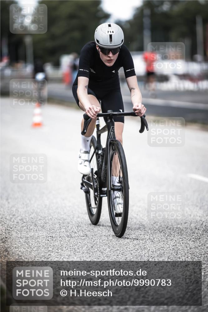 16.08.2026 - KN Förde Triathlon 2026 H.Heesch http://msf.ph/oto/9990783 16.08.2026 13:29:28 Radfahren 597, 603 meine-sportfotos.de