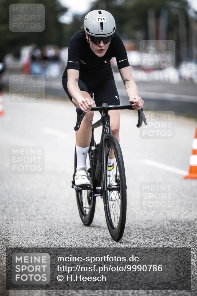 16.08.2026 - KN Förde Triathlon 2026 H.Heesch http://msf.ph/oto/9990786 16.08.2026 13:29:28 Radfahren 597, 603 meine-sportfotos.de