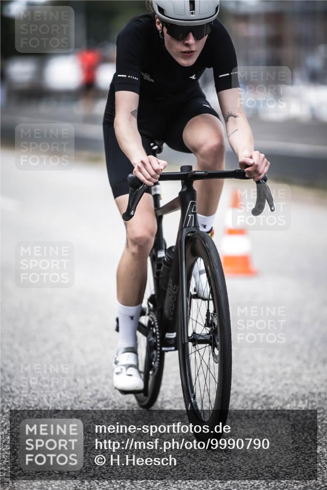 16.08.2026 - KN Förde Triathlon 2026 H.Heesch http://msf.ph/oto/9990790 16.08.2026 13:29:29 Radfahren 603 meine-sportfotos.de