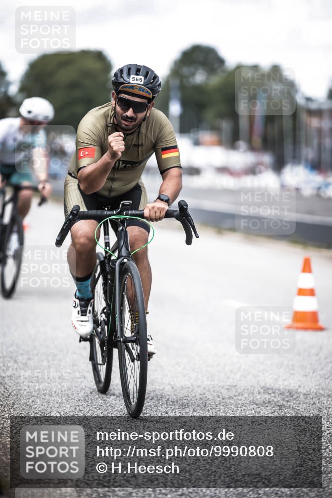16.08.2026 - KN Förde Triathlon 2026 H.Heesch http://msf.ph/oto/9990808 16.08.2026 13:29:35 Radfahren 720 meine-sportfotos.de