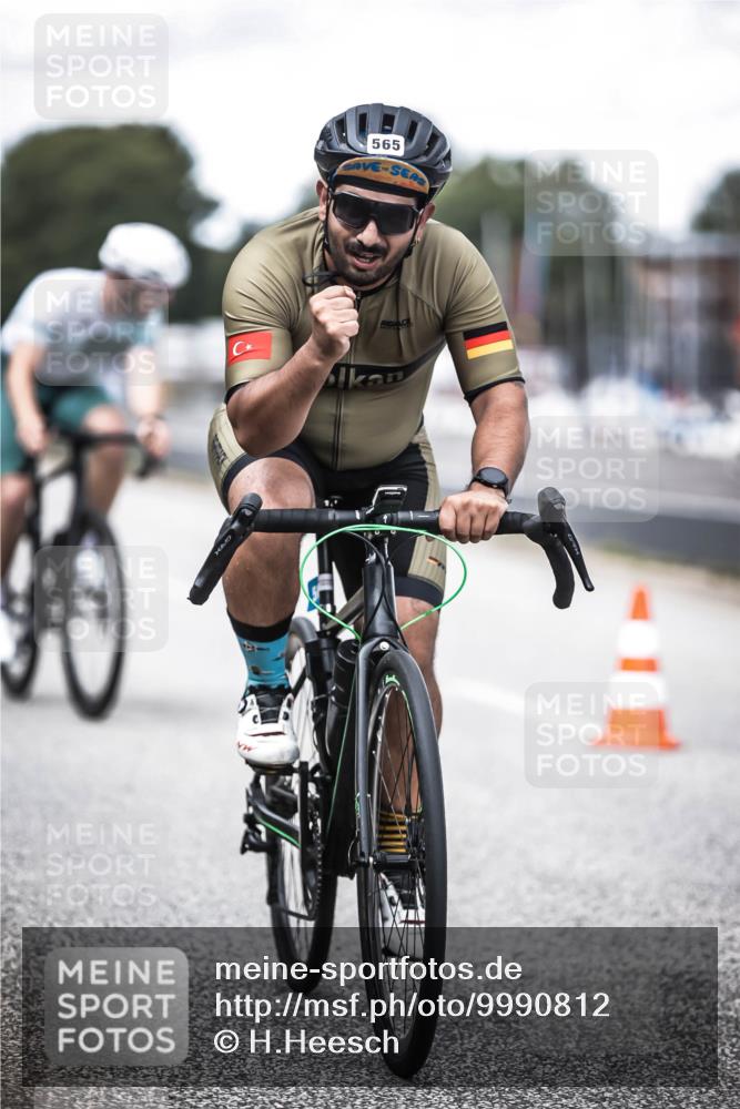 16.08.2026 - KN Förde Triathlon 2026 H.Heesch http://msf.ph/oto/9990812 16.08.2026 13:29:36 Radfahren 720 meine-sportfotos.de