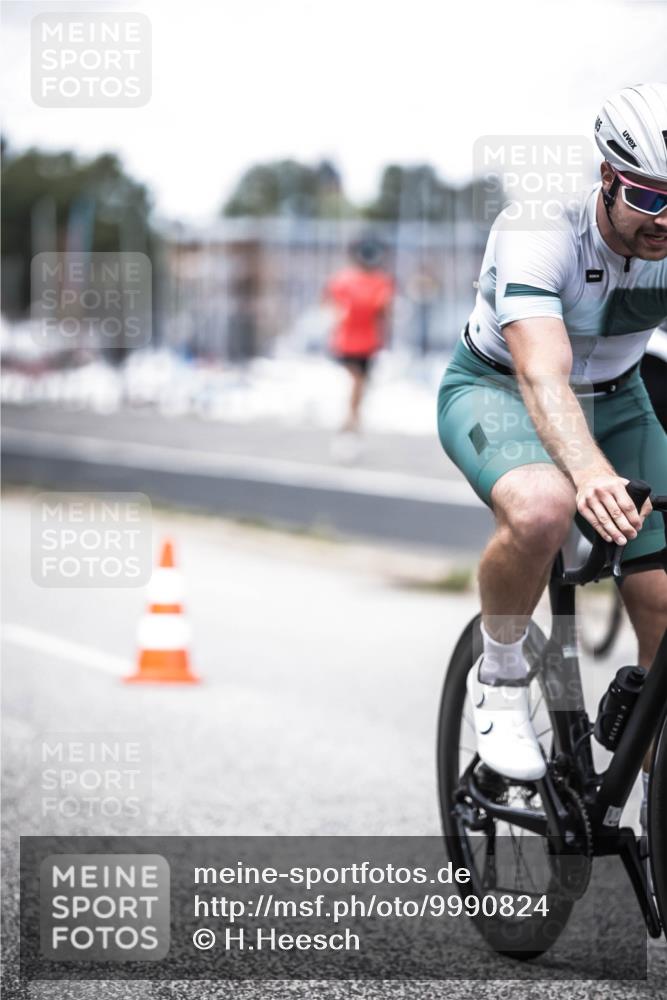 16.08.2026 - KN Förde Triathlon 2026 H.Heesch http://msf.ph/oto/9990824 16.08.2026 13:29:36 Radfahren 720 meine-sportfotos.de
