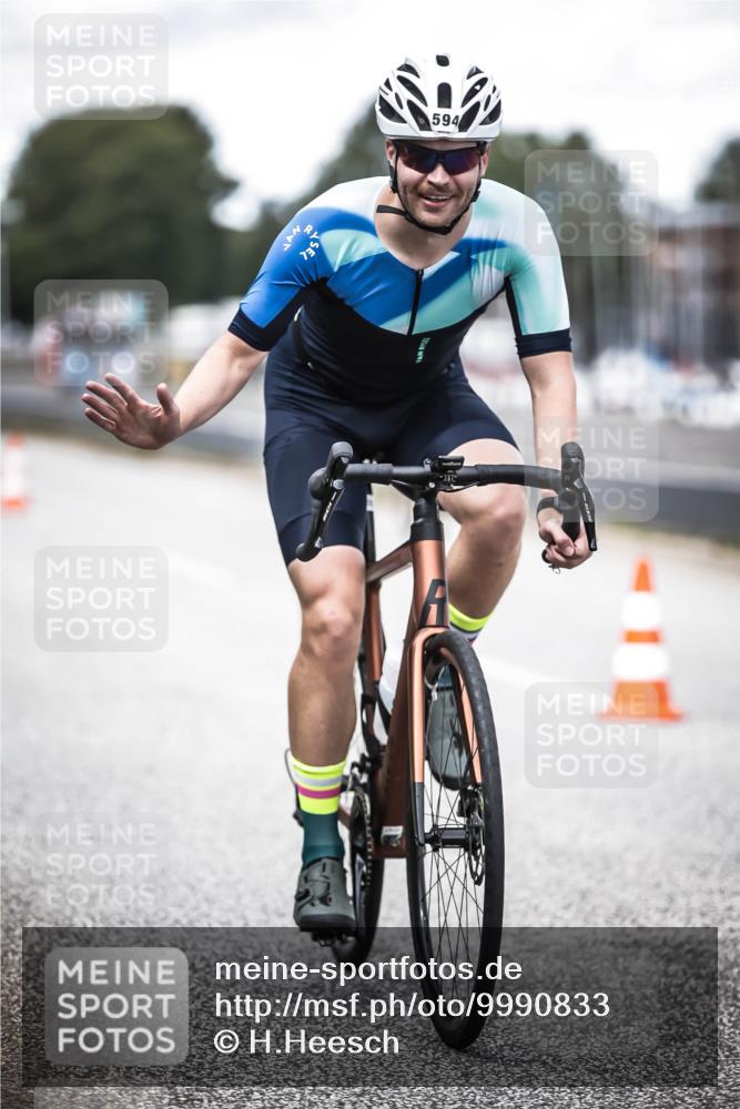 16.08.2026 - KN Förde Triathlon 2026 H.Heesch http://msf.ph/oto/9990833 16.08.2026 13:29:38 Radfahren 720 meine-sportfotos.de