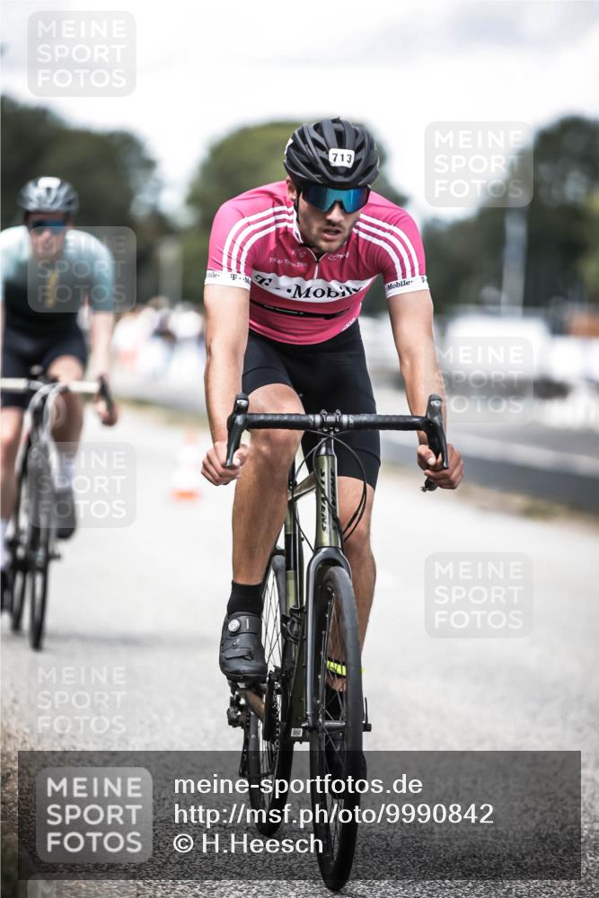 16.08.2026 - KN Förde Triathlon 2026 H.Heesch http://msf.ph/oto/9990842 16.08.2026 13:29:56 Radfahren 592 meine-sportfotos.de