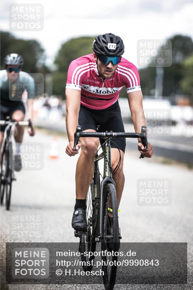 16.08.2026 - KN Förde Triathlon 2026 H.Heesch http://msf.ph/oto/9990843 16.08.2026 13:29:56 Radfahren 592 meine-sportfotos.de