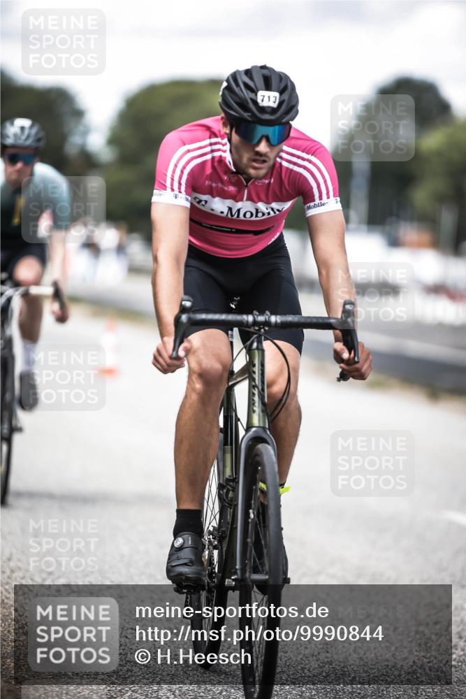 16.08.2026 - KN Förde Triathlon 2026 H.Heesch http://msf.ph/oto/9990844 16.08.2026 13:29:56 Radfahren 592 meine-sportfotos.de