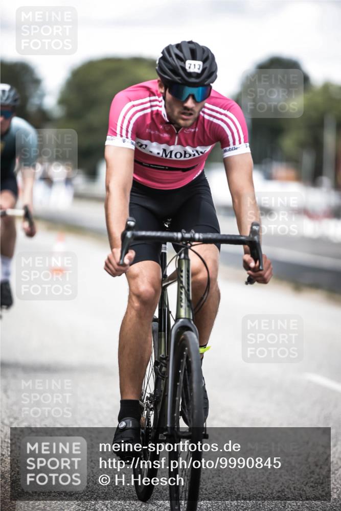 16.08.2026 - KN Förde Triathlon 2026 H.Heesch http://msf.ph/oto/9990845 16.08.2026 13:29:56 Radfahren 592 meine-sportfotos.de