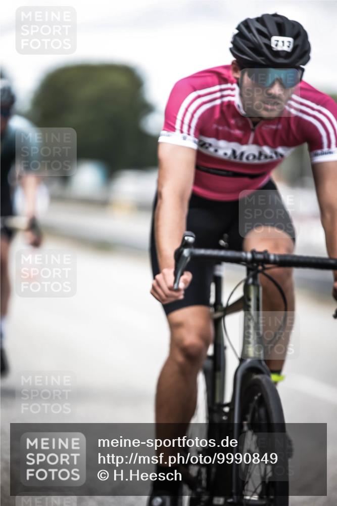 16.08.2026 - KN Förde Triathlon 2026 H.Heesch http://msf.ph/oto/9990849 16.08.2026 13:29:56 Radfahren 592 meine-sportfotos.de