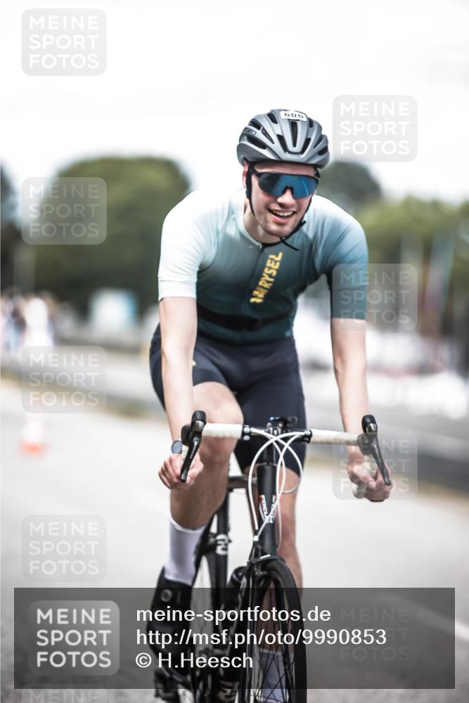 16.08.2026 - KN Förde Triathlon 2026 H.Heesch http://msf.ph/oto/9990853 16.08.2026 13:29:57 Radfahren 592 meine-sportfotos.de
