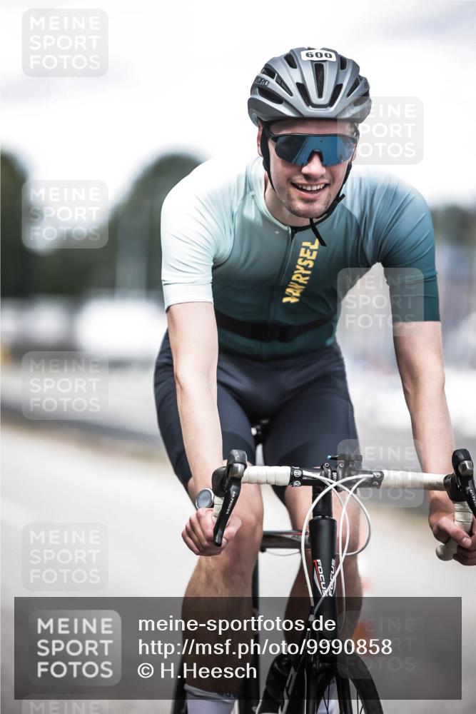 16.08.2026 - KN Förde Triathlon 2026 H.Heesch http://msf.ph/oto/9990858 16.08.2026 13:29:57 Radfahren 592 meine-sportfotos.de