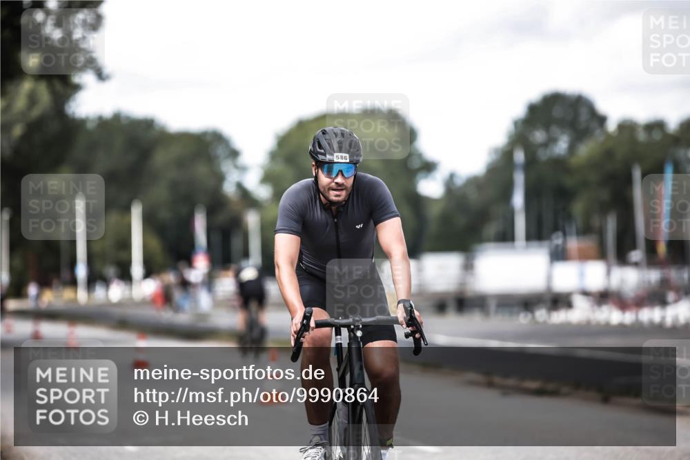 16.08.2026 - KN Förde Triathlon 2026 H.Heesch http://msf.ph/oto/9990864 16.08.2026 13:30:22 Radfahren 718 meine-sportfotos.de