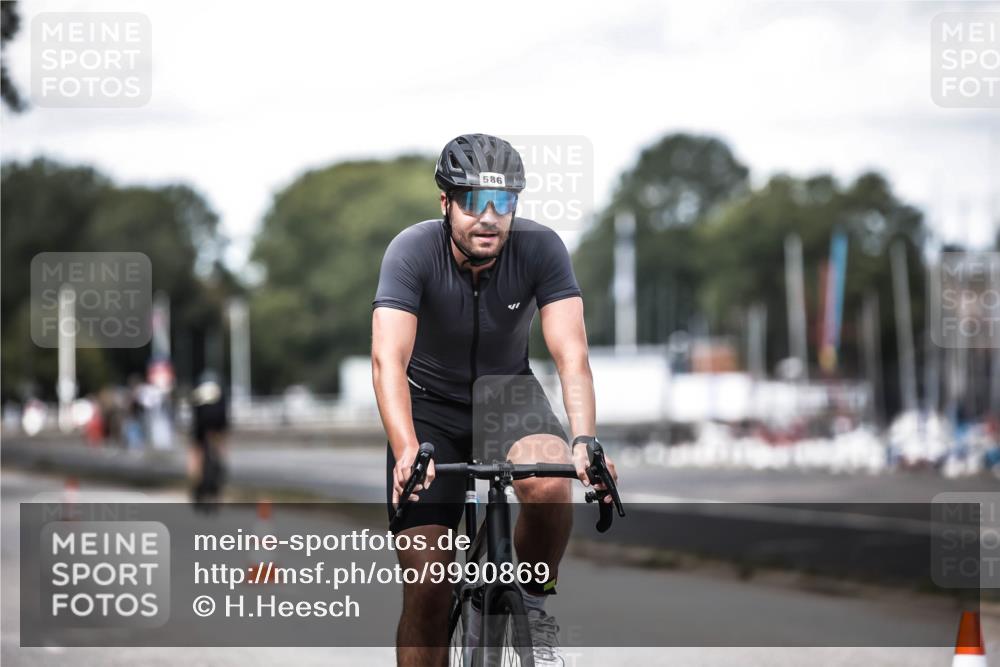 16.08.2026 - KN Förde Triathlon 2026 H.Heesch http://msf.ph/oto/9990869 16.08.2026 13:30:22 Radfahren 718 meine-sportfotos.de