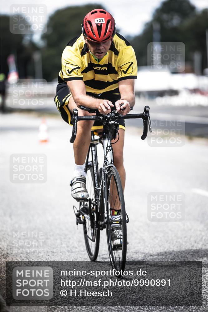 16.08.2026 - KN Förde Triathlon 2026 H.Heesch http://msf.ph/oto/9990891 16.08.2026 13:30:54 Radfahren 576 meine-sportfotos.de