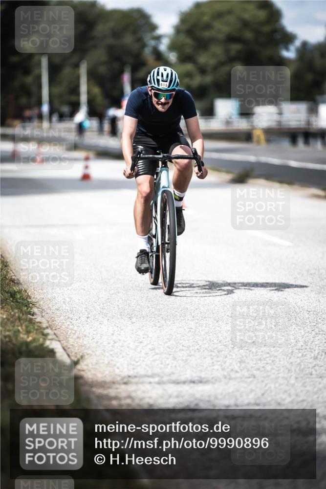 16.08.2026 - KN Förde Triathlon 2026 H.Heesch http://msf.ph/oto/9990896 16.08.2026 13:34:42 Radfahren  meine-sportfotos.de