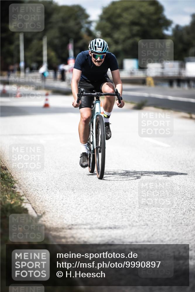 16.08.2026 - KN Förde Triathlon 2026 H.Heesch http://msf.ph/oto/9990897 16.08.2026 13:34:42 Radfahren  meine-sportfotos.de