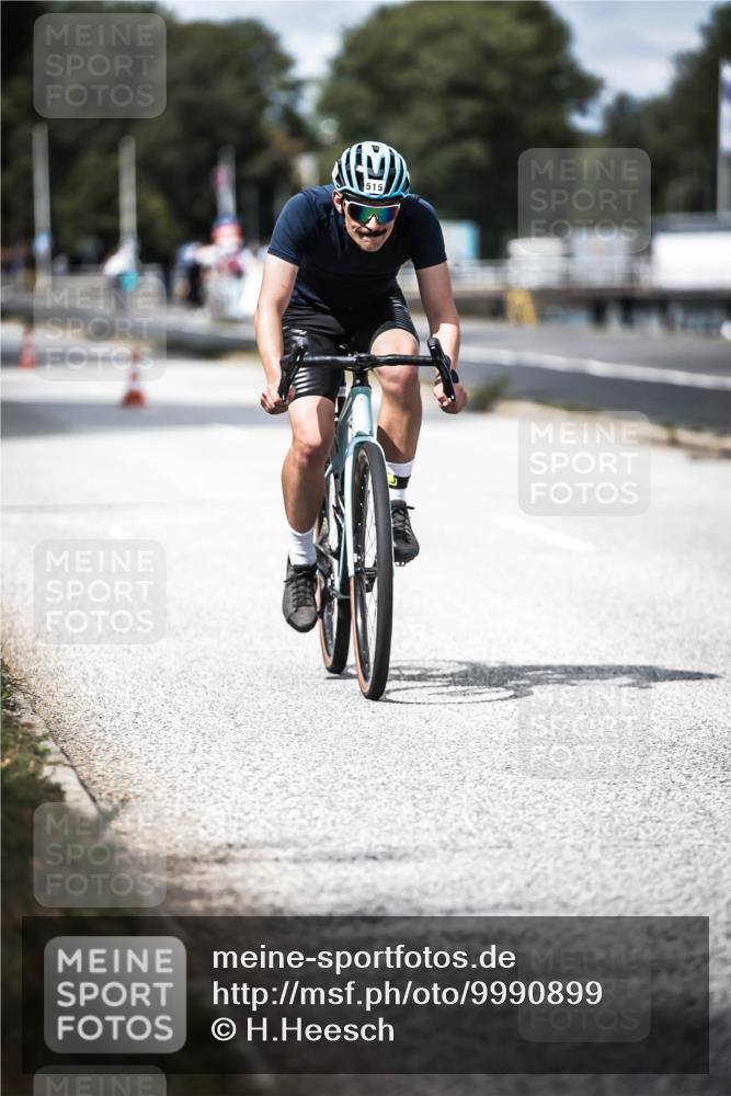 16.08.2026 - KN Förde Triathlon 2026 H.Heesch http://msf.ph/oto/9990899 16.08.2026 13:34:42 Radfahren  meine-sportfotos.de