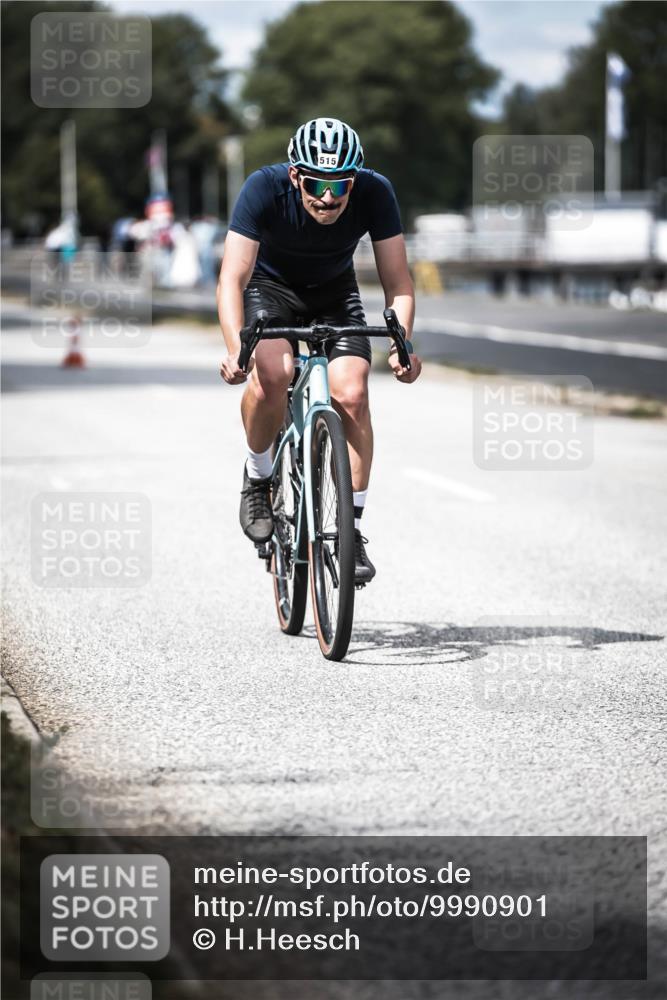 16.08.2026 - KN Förde Triathlon 2026 H.Heesch http://msf.ph/oto/9990901 16.08.2026 13:34:42 Radfahren  meine-sportfotos.de