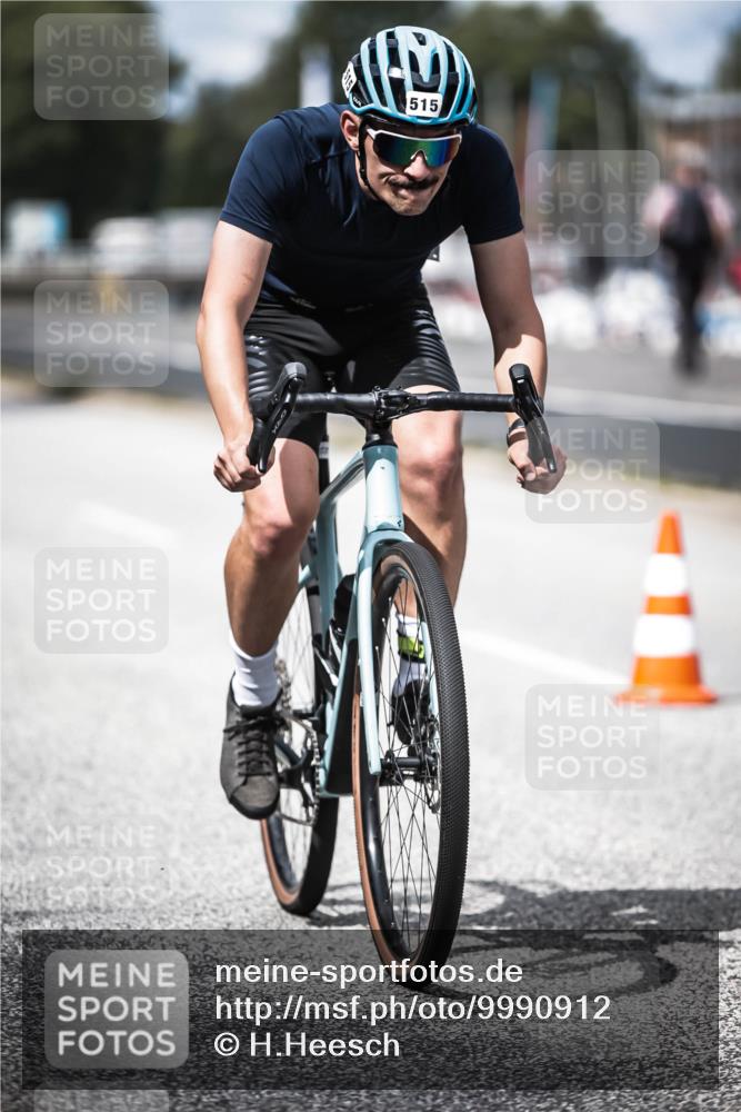 16.08.2026 - KN Förde Triathlon 2026 H.Heesch http://msf.ph/oto/9990912 16.08.2026 13:34:43 Radfahren  meine-sportfotos.de